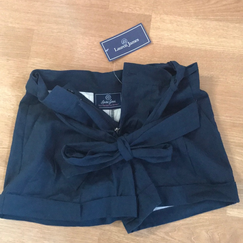 Lauren James bow shorts
